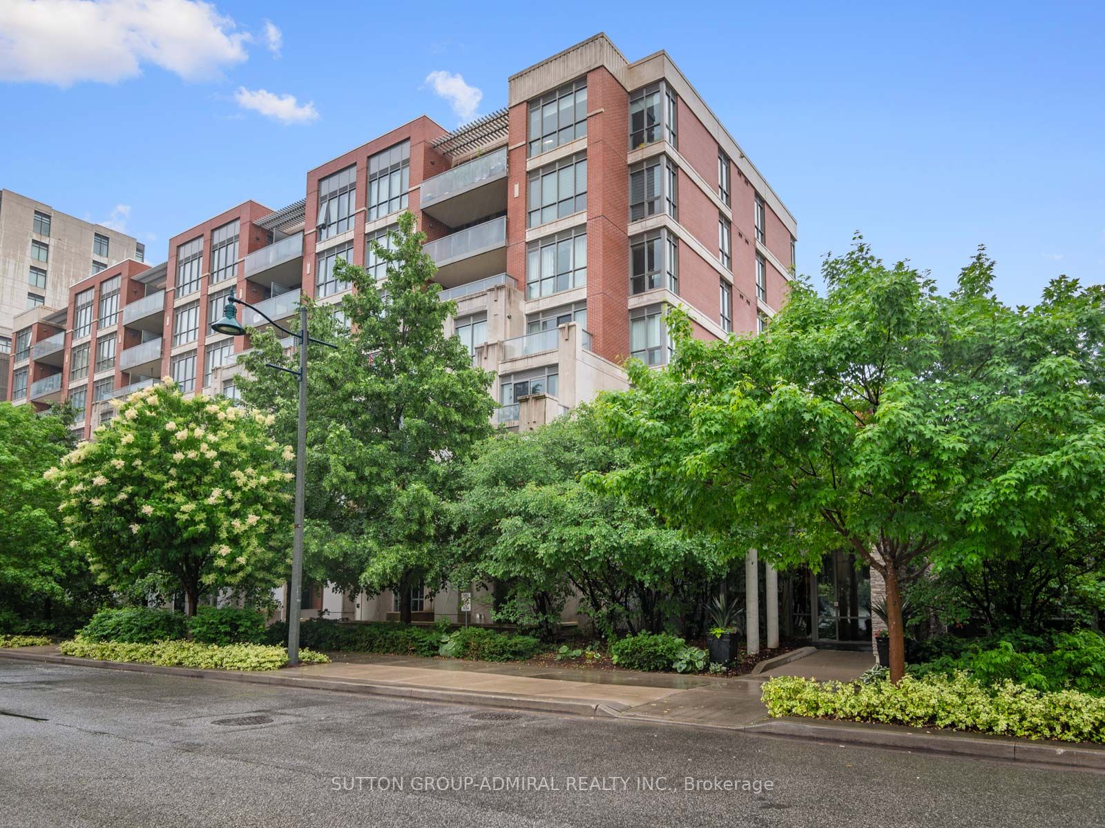 211-57 Upper Duke Crescent, Markham, ON, L6G 0B9