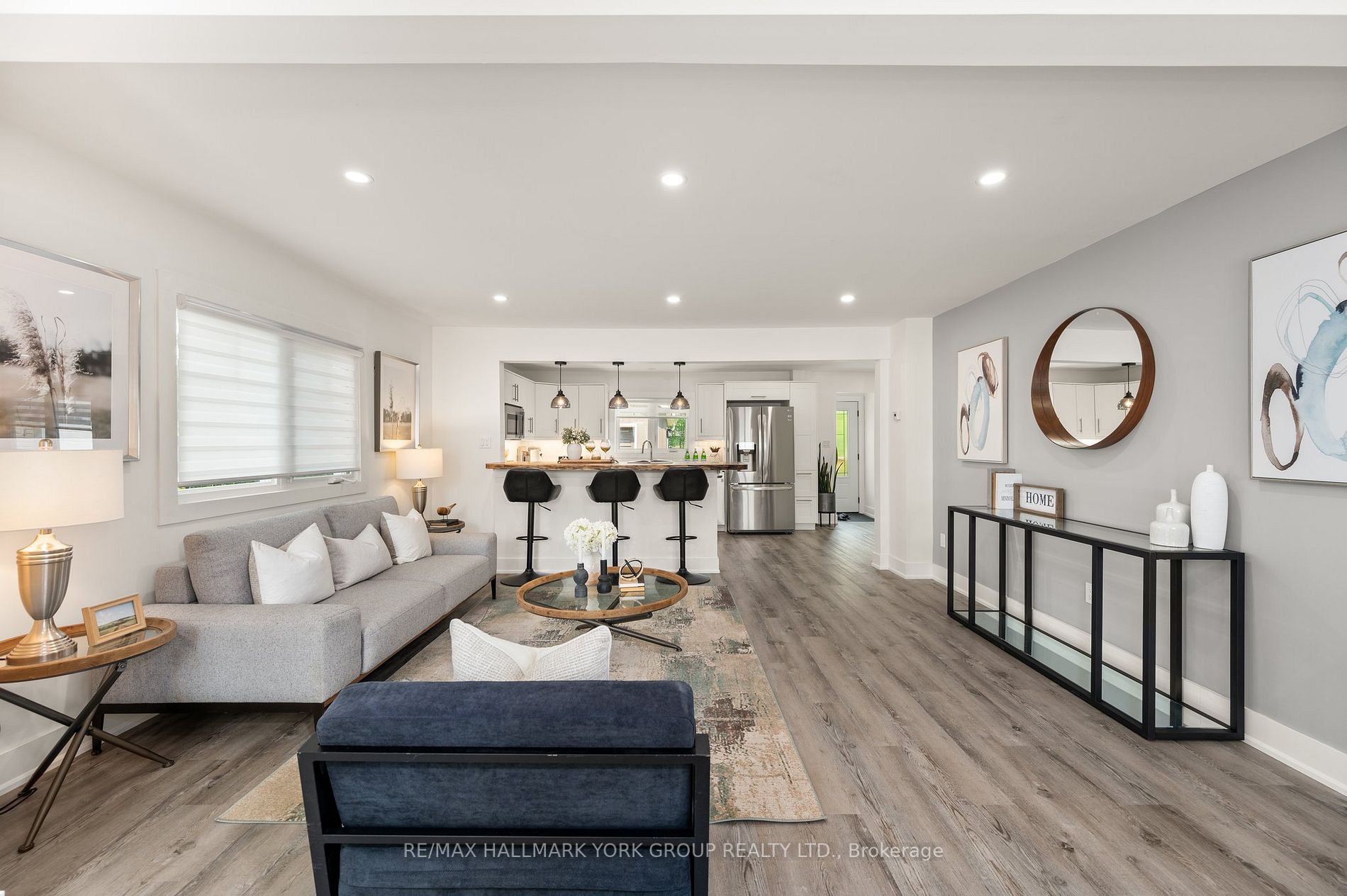 785 Sheppard Avenue, Georgina, ON, L4P 3E9