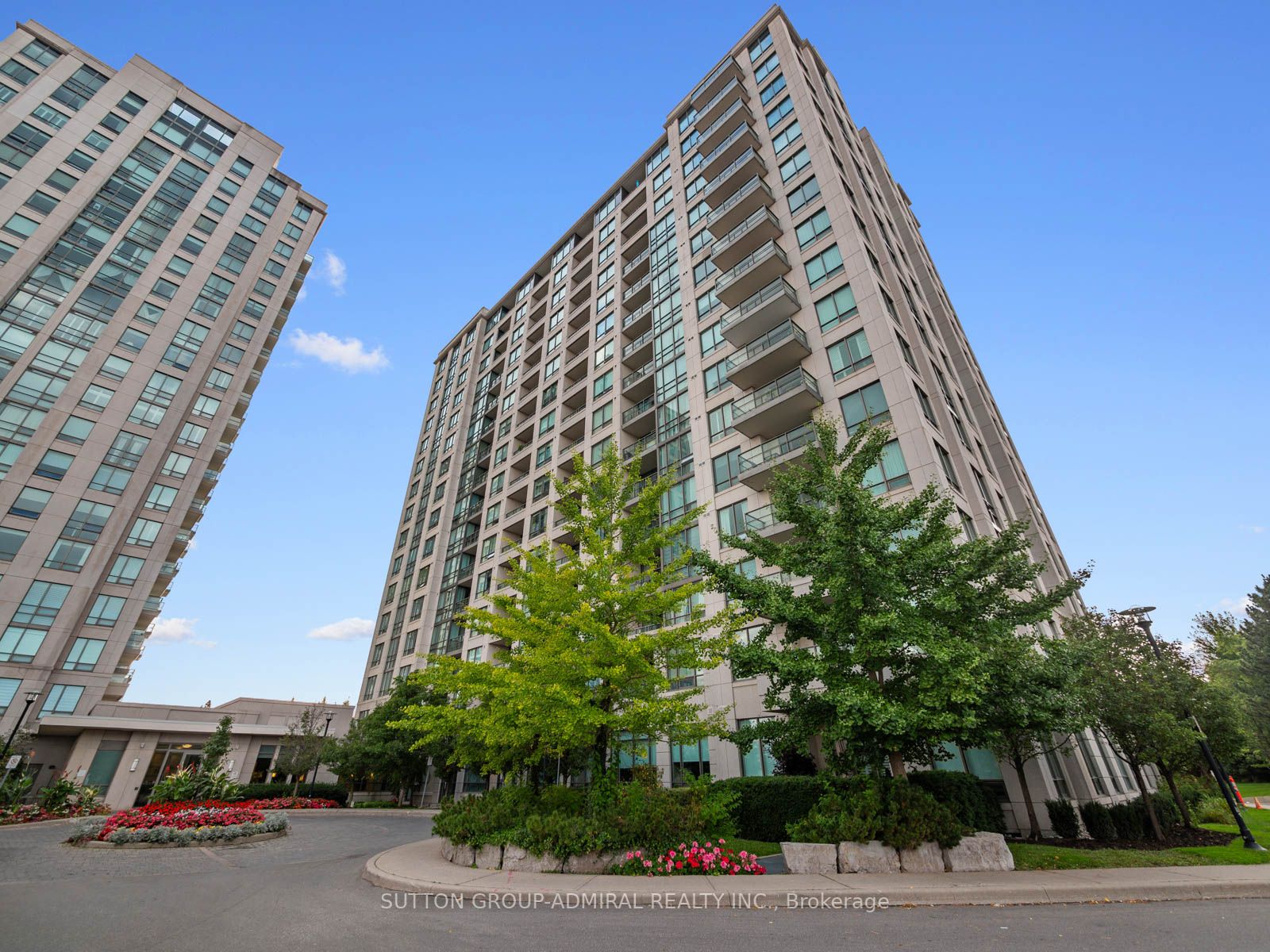 1006-100 Promenade Circ, Vaughan, ON, L4J 7W7