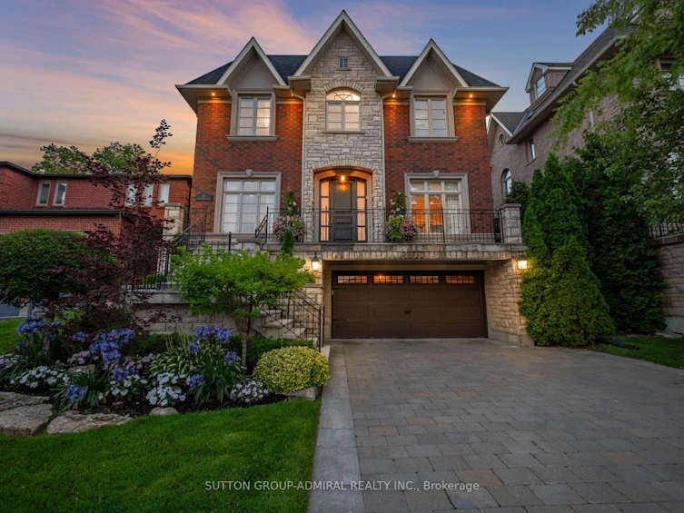 56 Rose Green Drive, Vaughan, ON, L4J 4R5