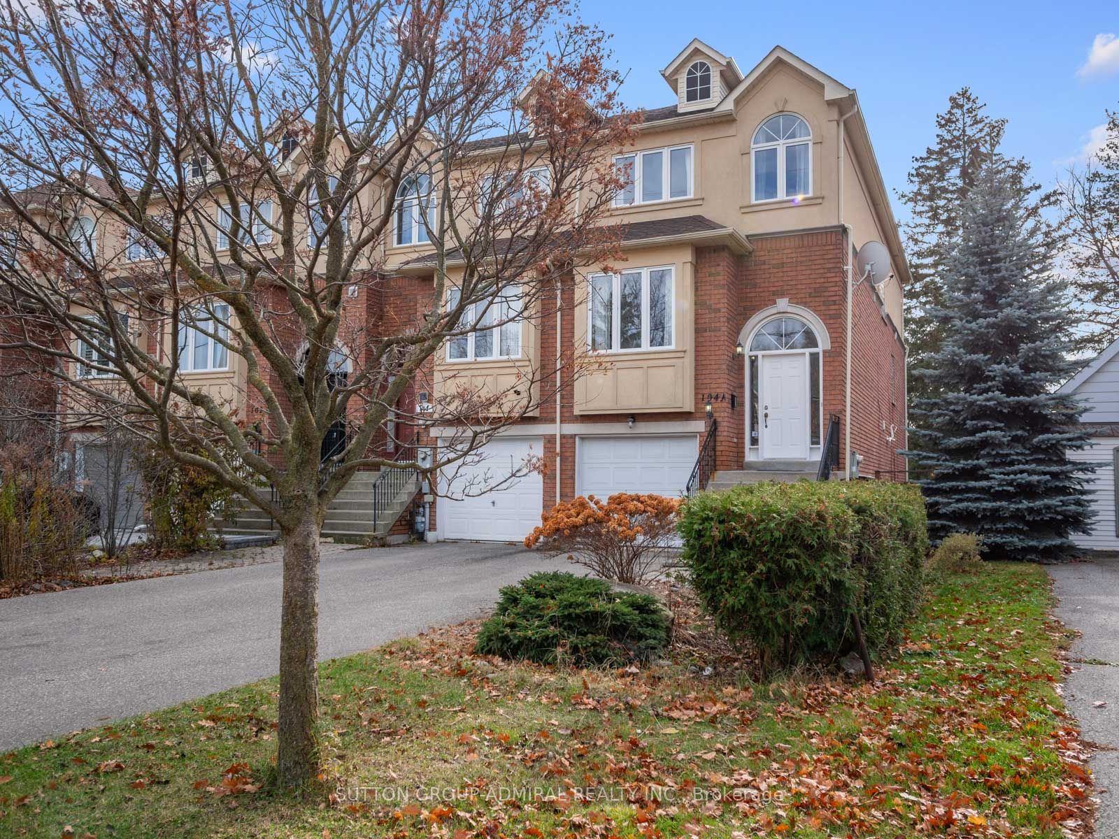 104A Benson Avenue, Richmond Hill, ON, L4C 4E7