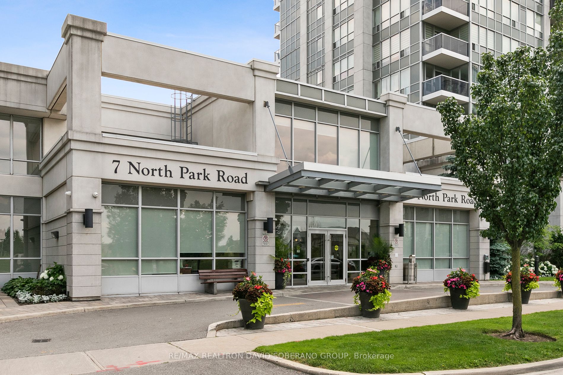 504-7 North Park Road N, Vaughan, ON, L4J 0C9