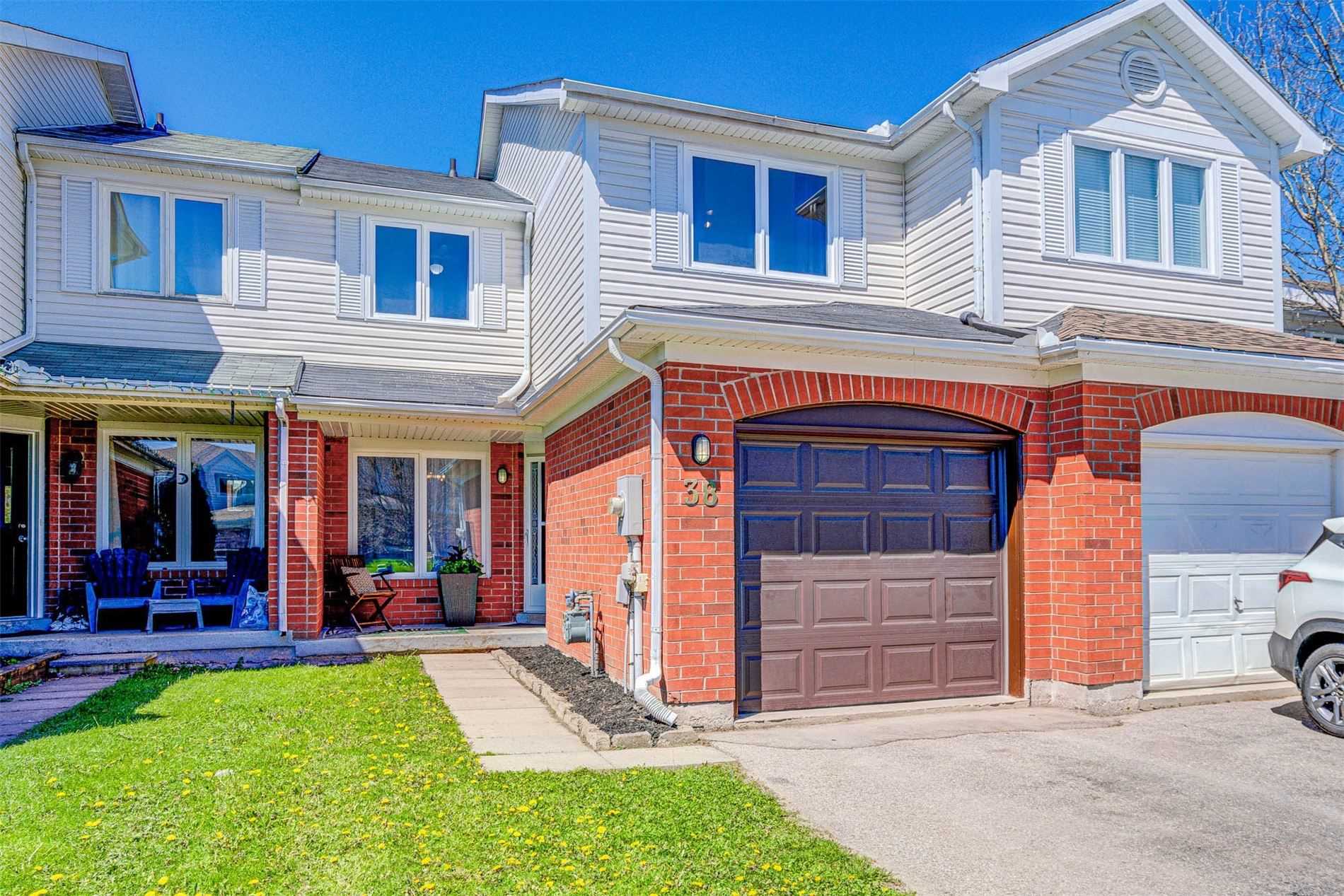 38 Pickett Crescent, Barrie, ON, L4N 8B8