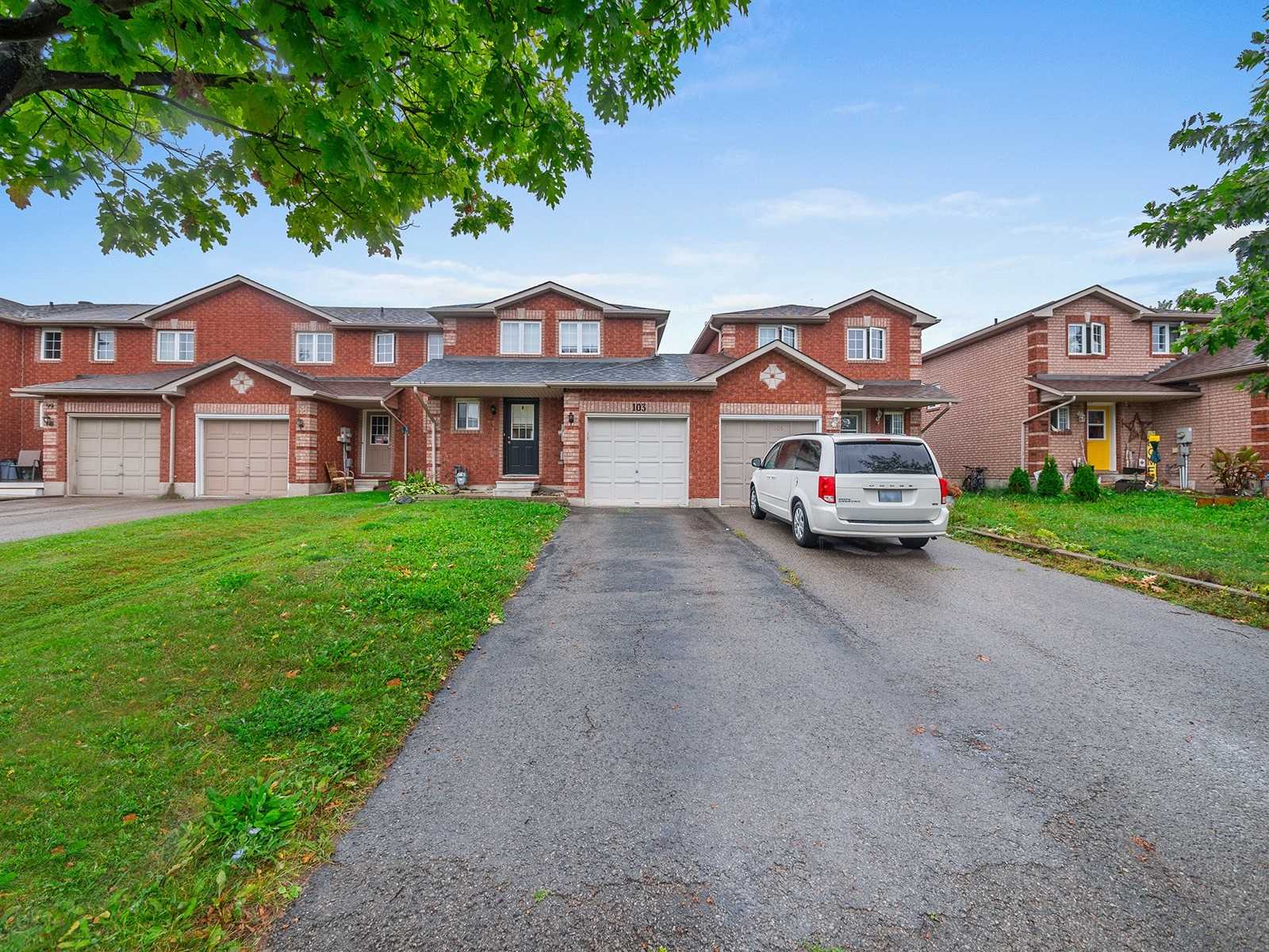 103 Cheltenham Road, Barrie, ON, L4M 6S8