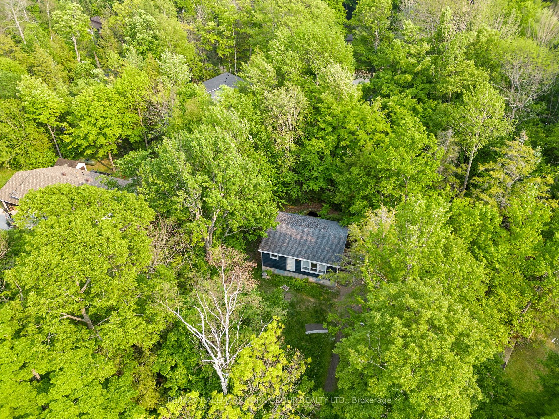 17 Wigwam Tr, Tiny, ON, L9M 0B1
