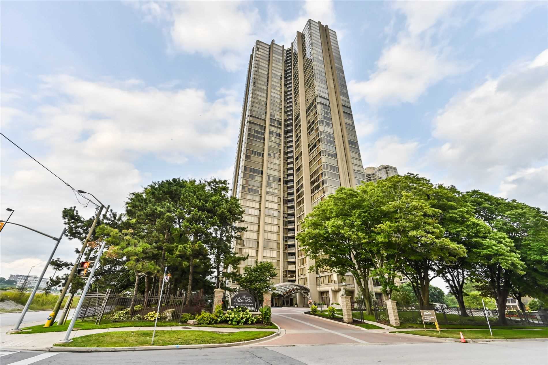 2207-2045 Lake Shore Blvd  