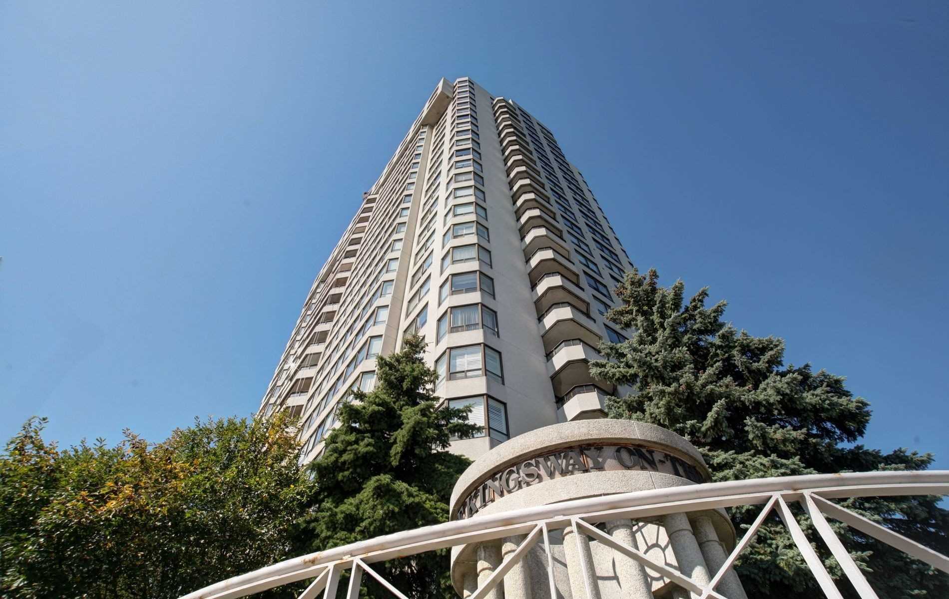 1201-1 Aberfoyle Cres  