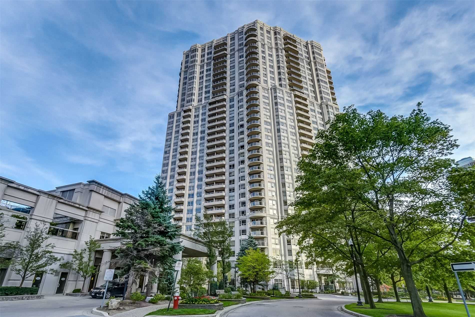 320-25 Kingsbridge Garden Circ  