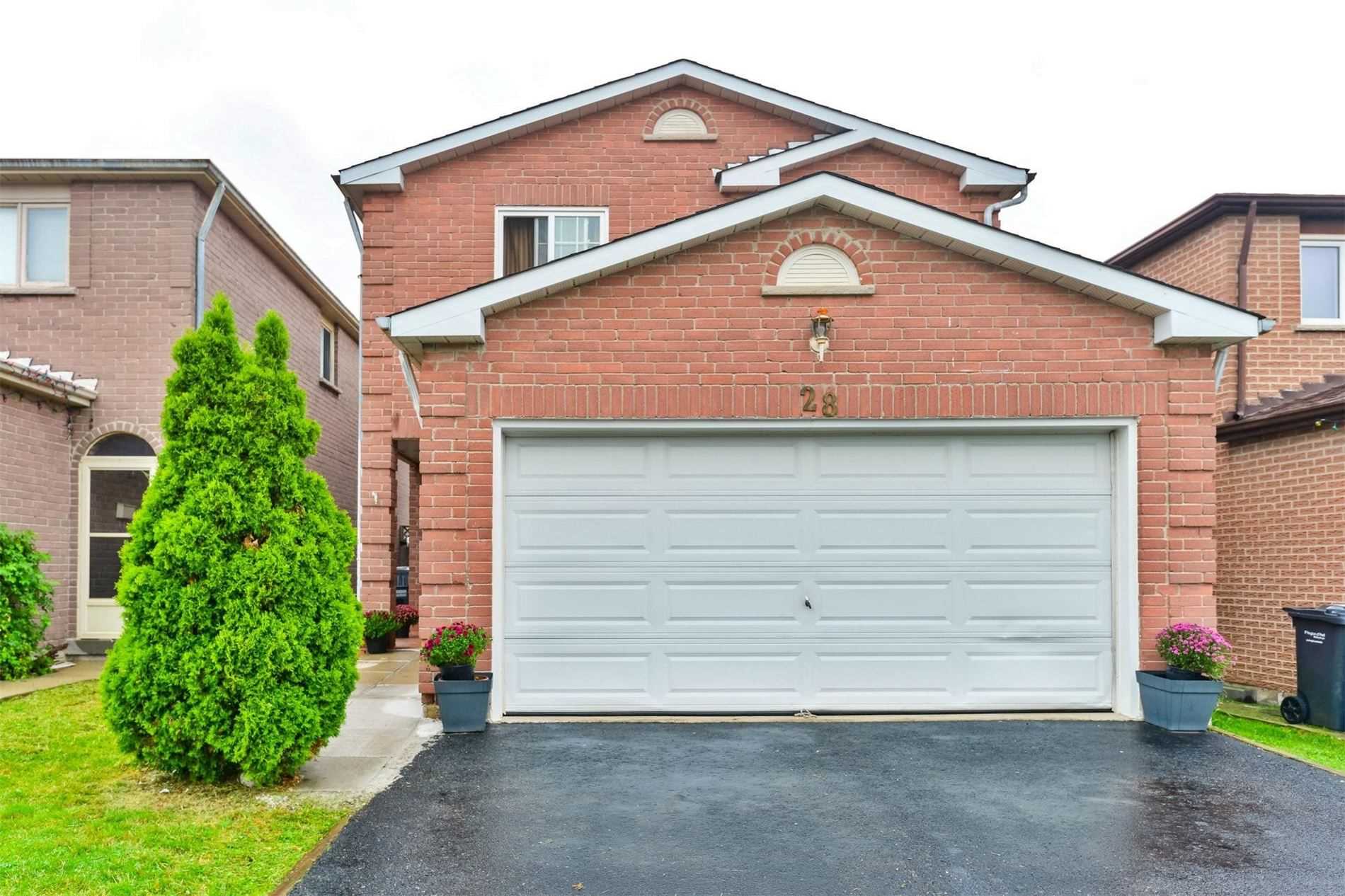 28 Stanwell Dr  