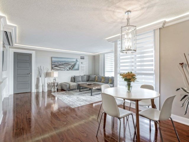 808-1320 Mississauga Valley Blvd  