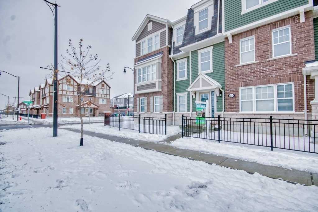 221 E Remembrance Rd  