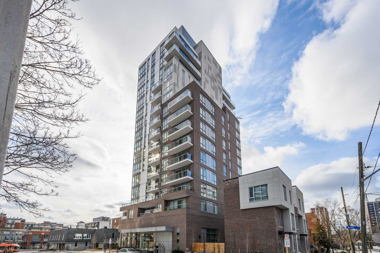 303-8 Ann St  