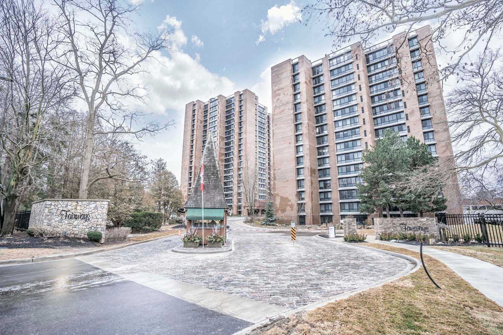 716-1400 Dixie Rd  