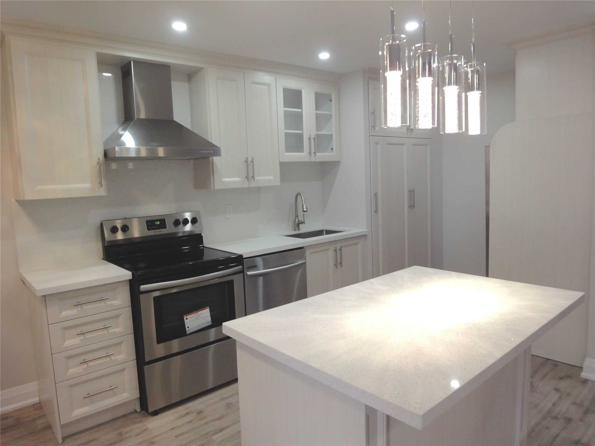 230-2095 Roche Ct  