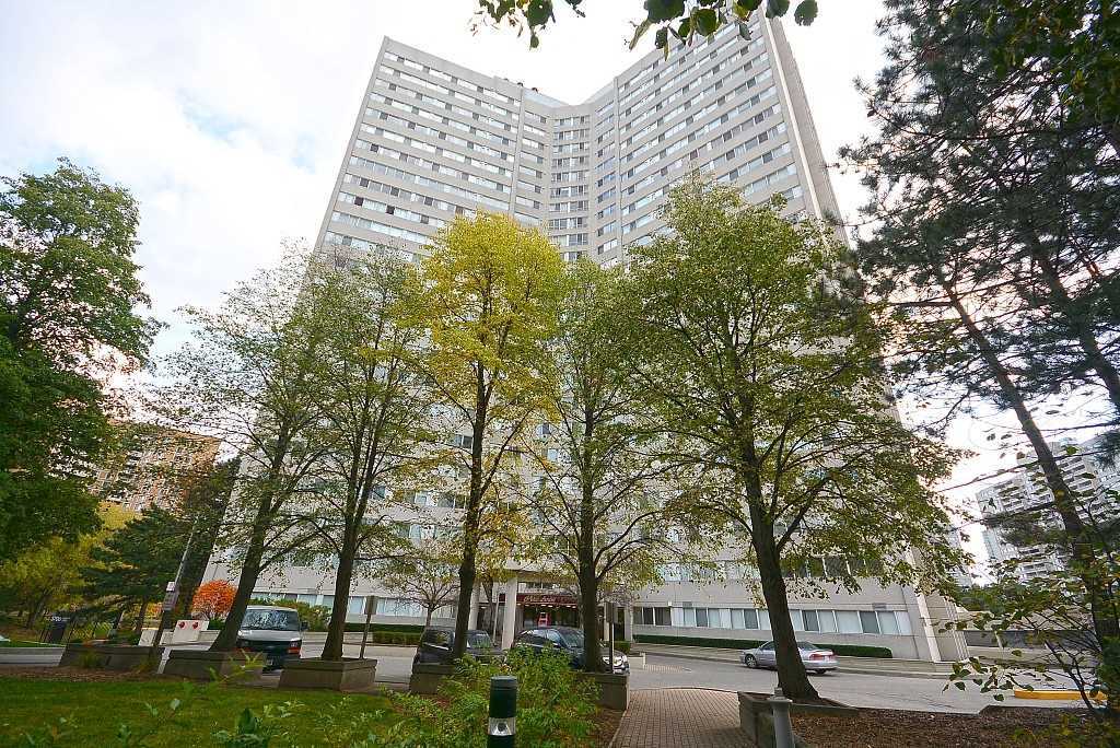 1408-3700 Kaneff Cres  