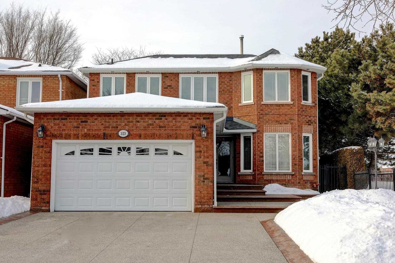 323 Ojibway Tr  