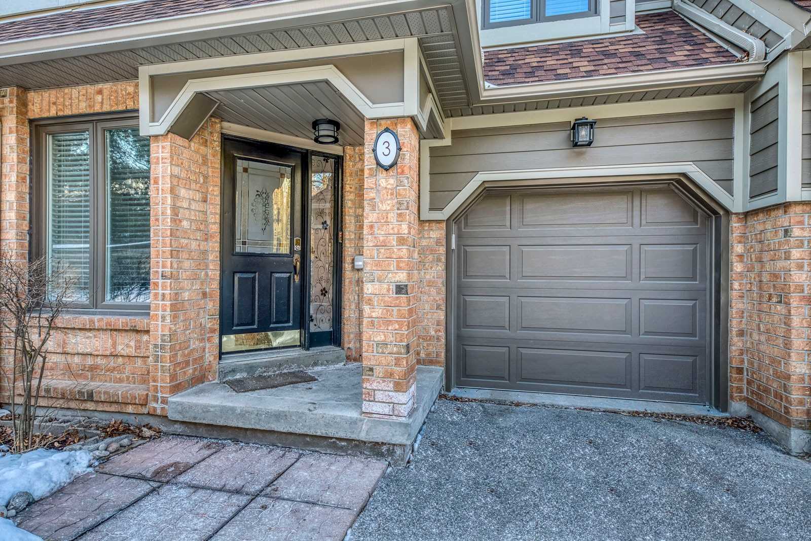 3-2199 W Burnhamthorpe Rd  