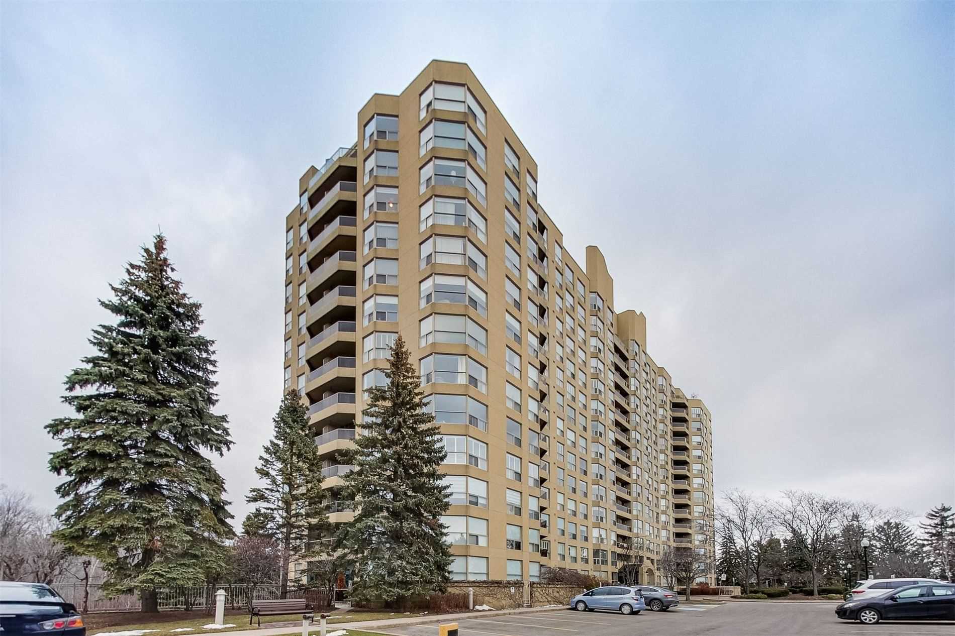 501-1800 The Collegeway  