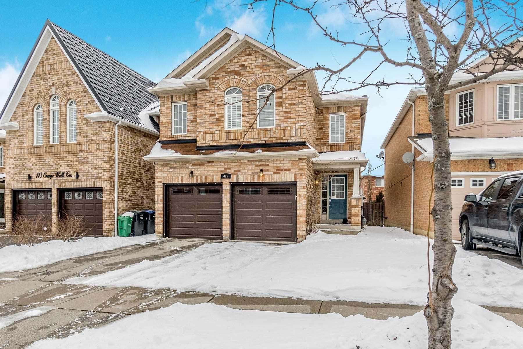 422 Orange Walk Cres  