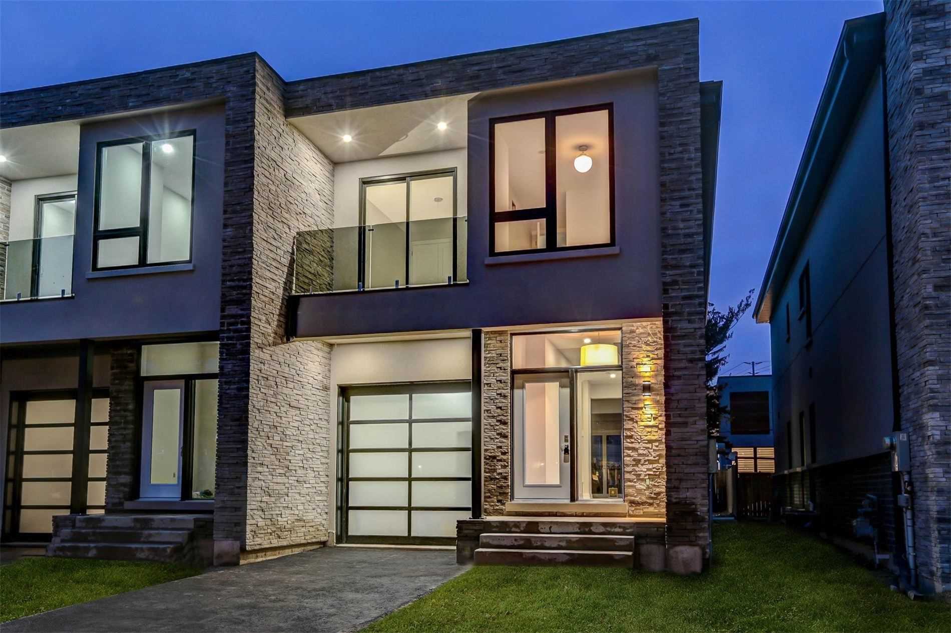 22 Tecumseth Ave  