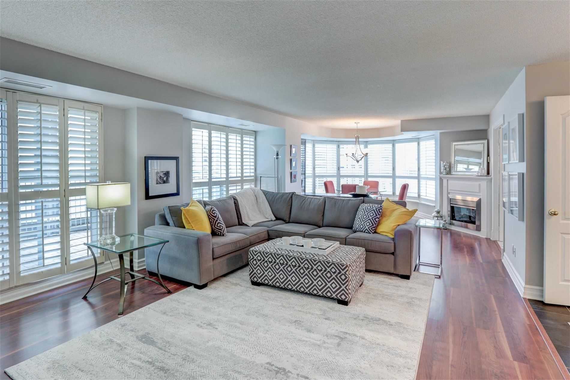 802-2111 Lake Shore Blvd  