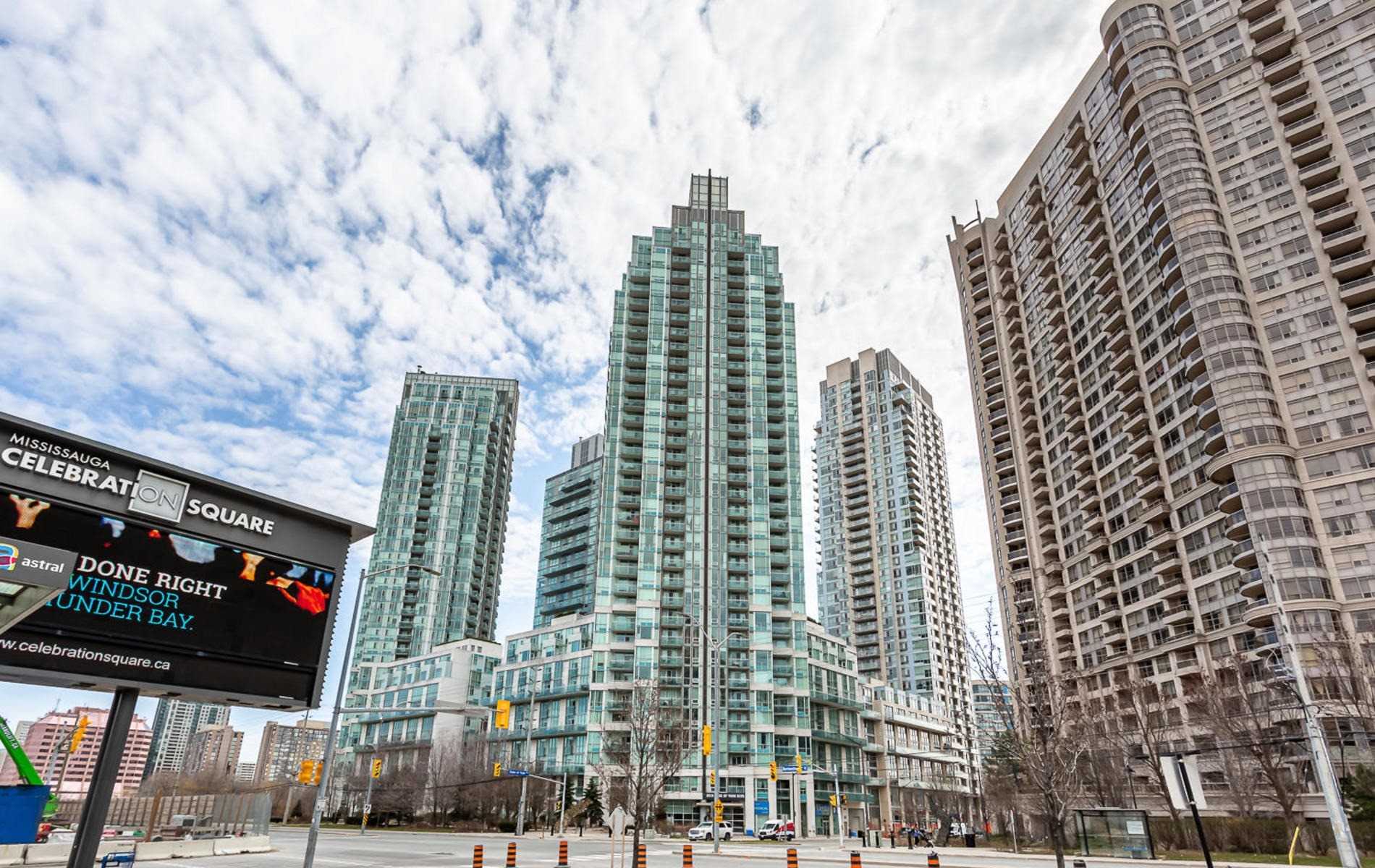 3001-3939 Duke Of York Blvd  