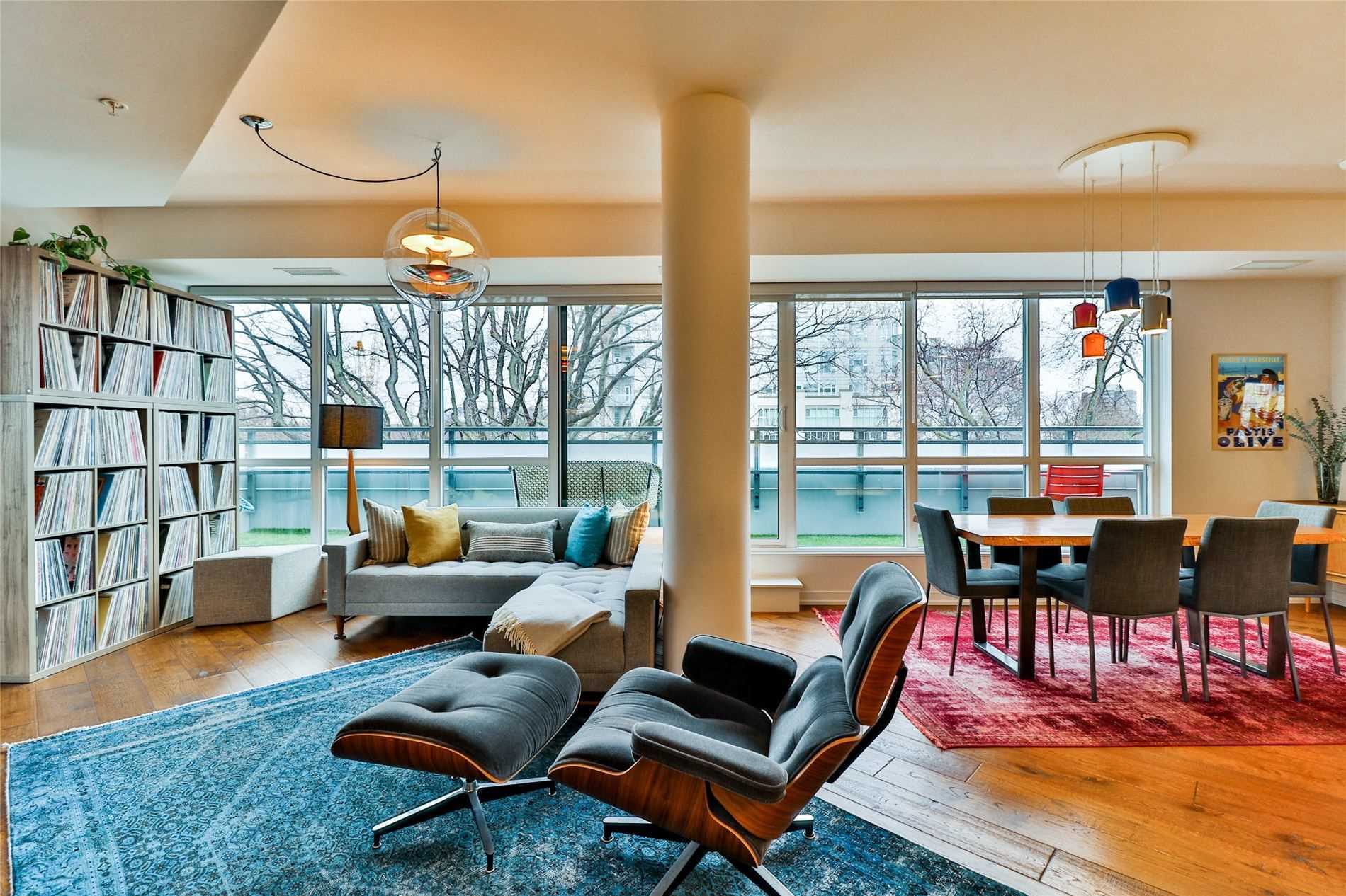 523-38 Howard Park Ave  