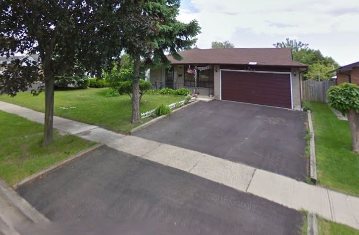 3058 Lafontaine Rd  