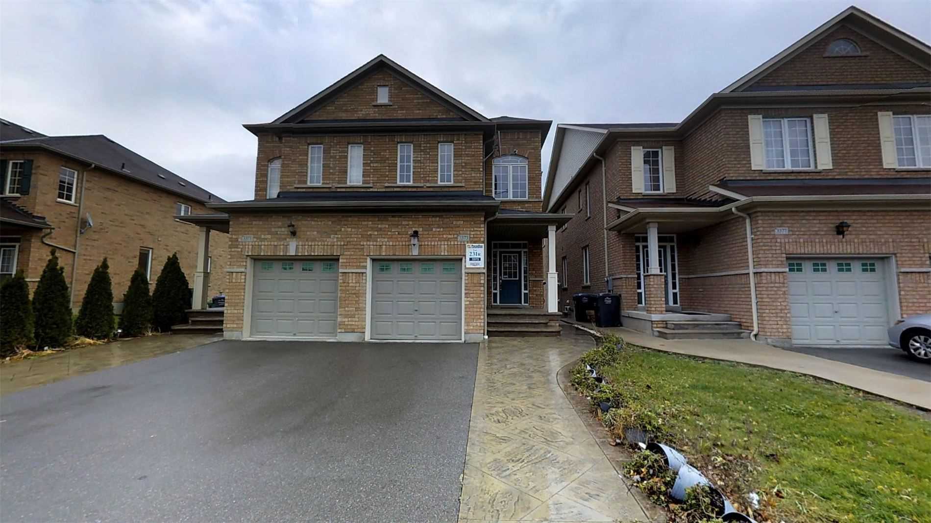 3373 Stoney Cres  