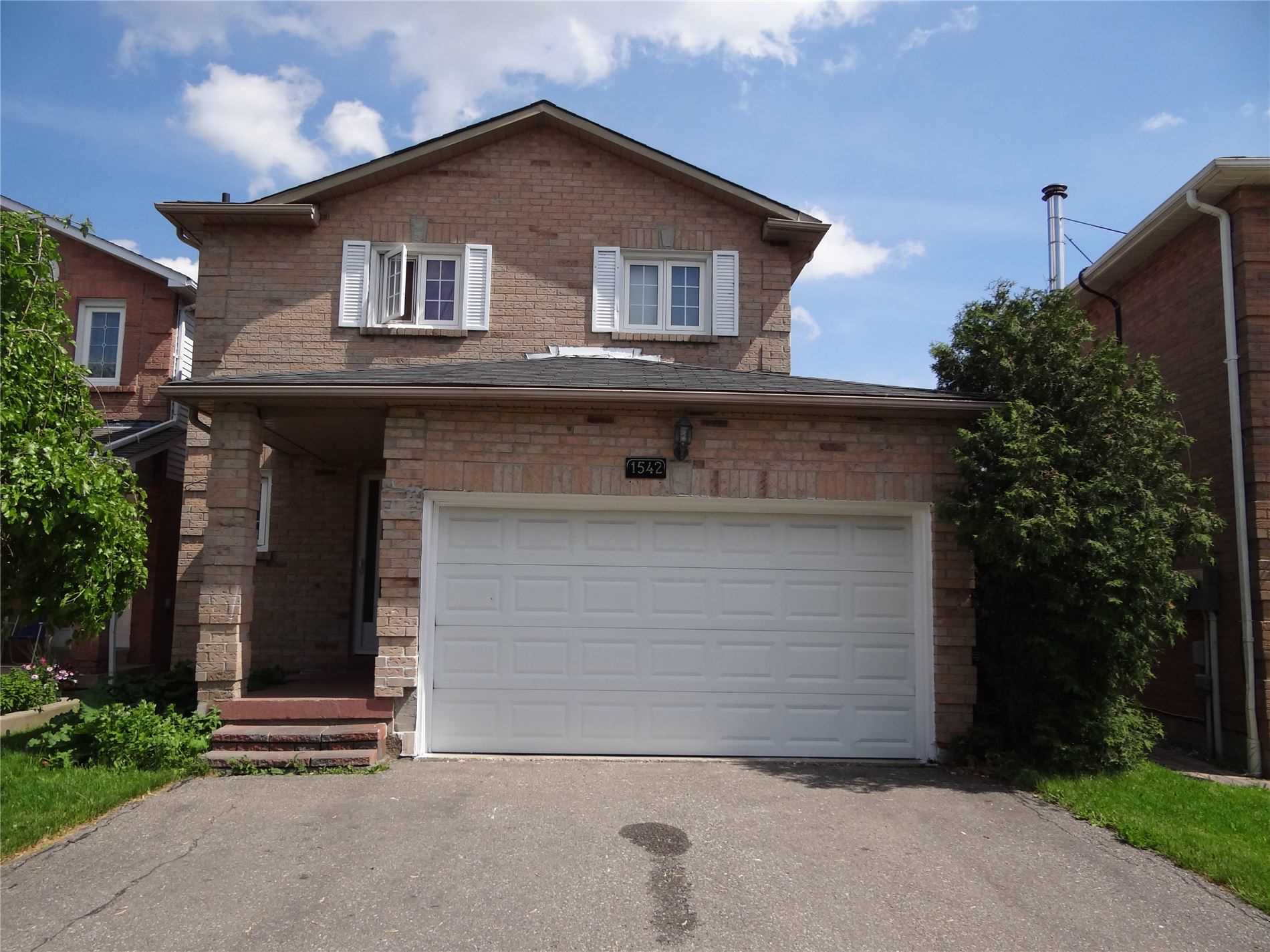 1542 Kirkrow Cres  