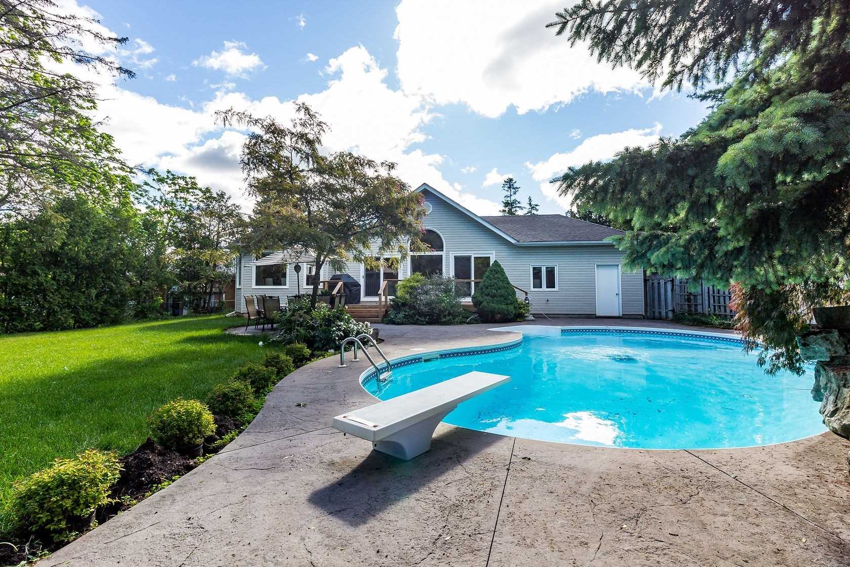 9 Alphonse Cres  
