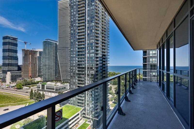 2207-2220 W Lake Shore Blvd  