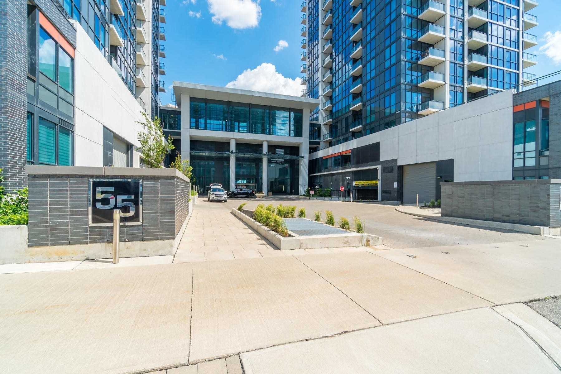 406-55 W Eglinton Ave  