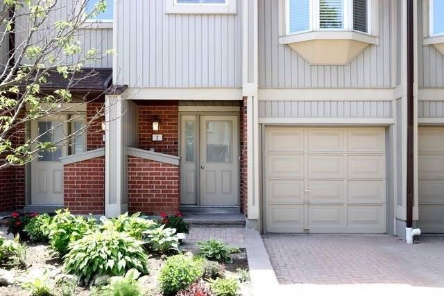 2-1010 Walden Circ  