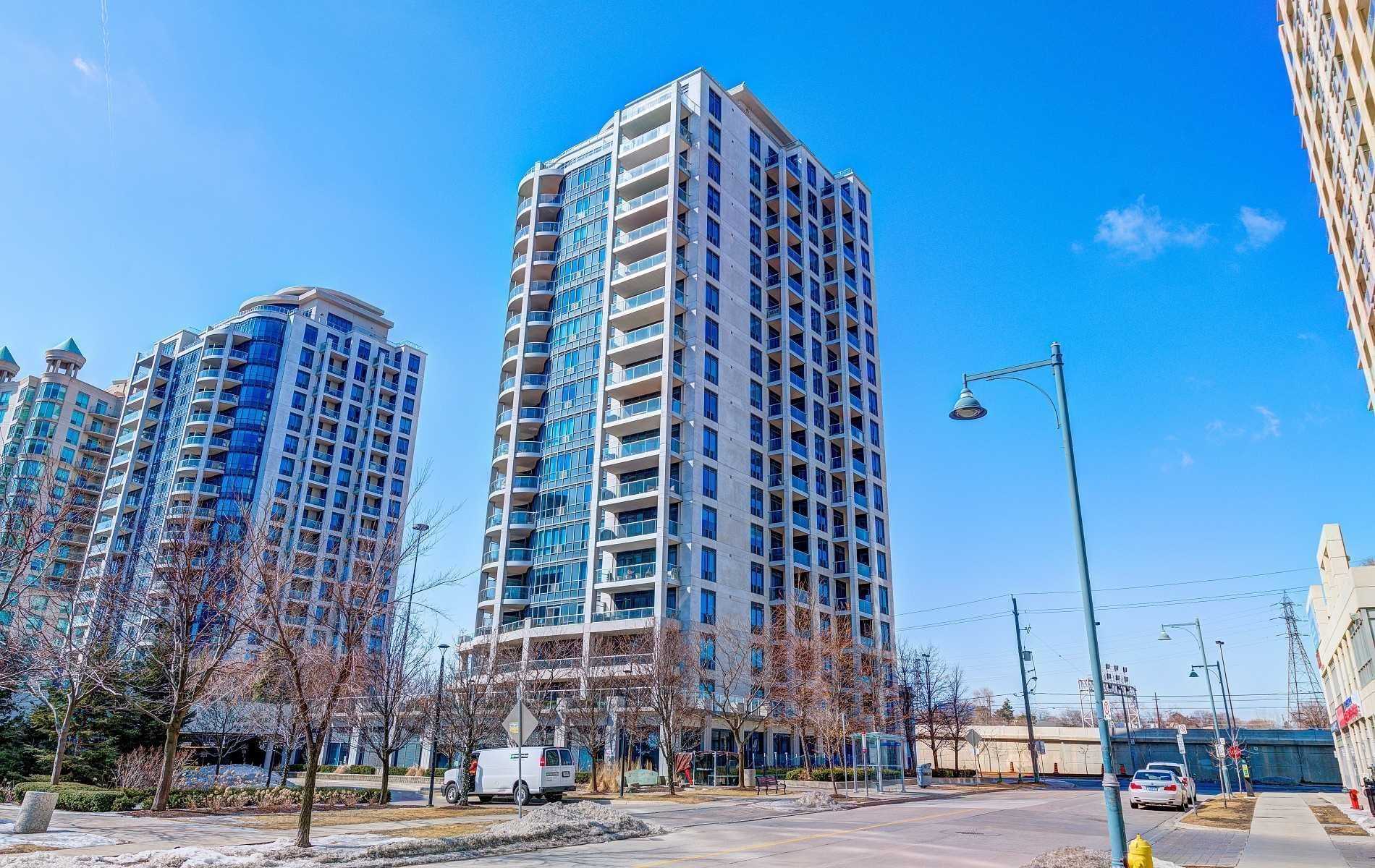 411-2083 W Lake Shore Blvd  