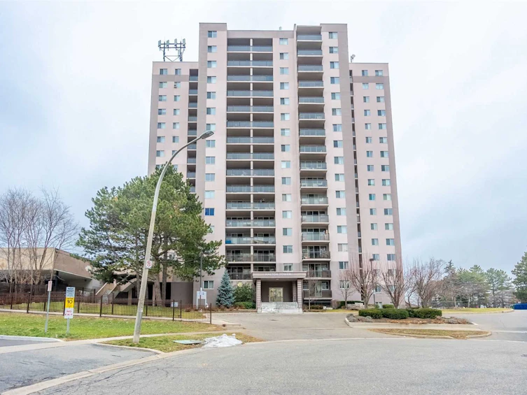 1005-975 Warwick Court, Burlington, ON, L7T 3Z7