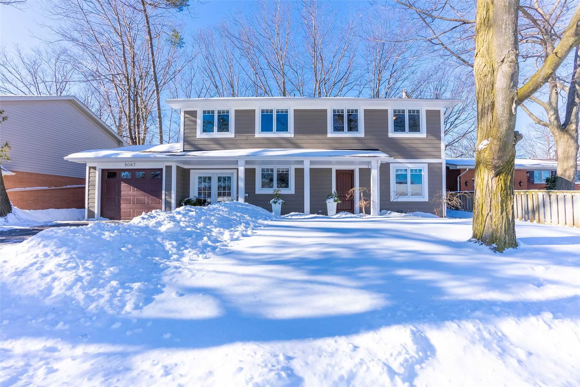 5087 Meadowhill Road, Burlington, ON, L7L 3K7