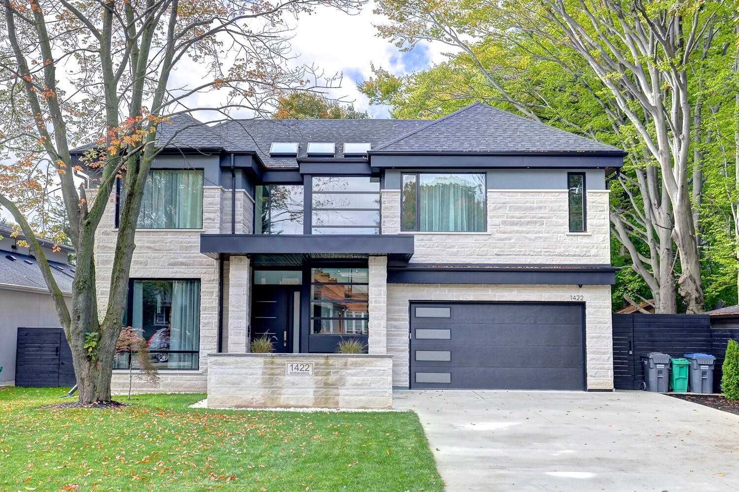 1422 Myron Dr  