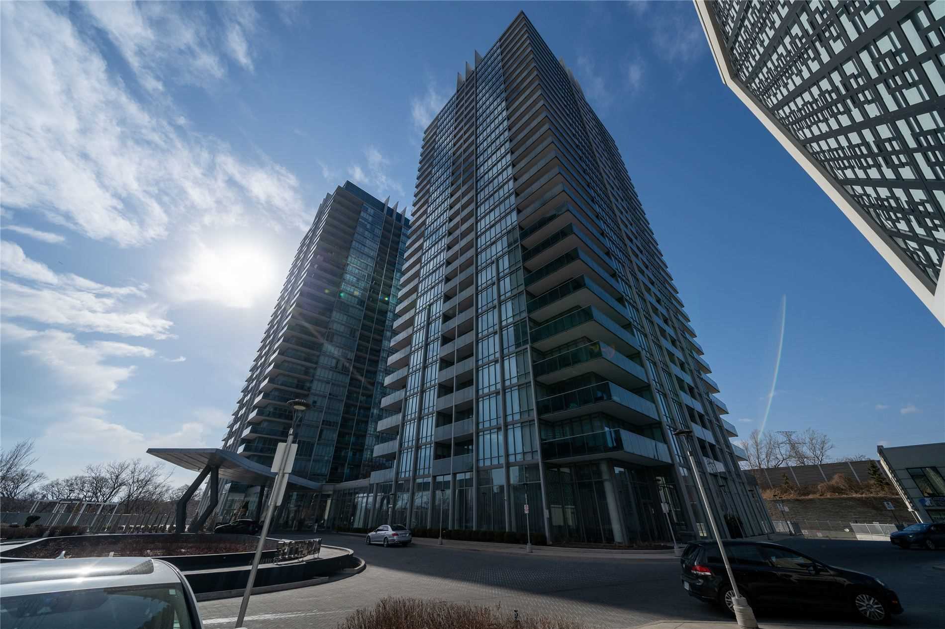 303 - 90 Park Lawn Rd  