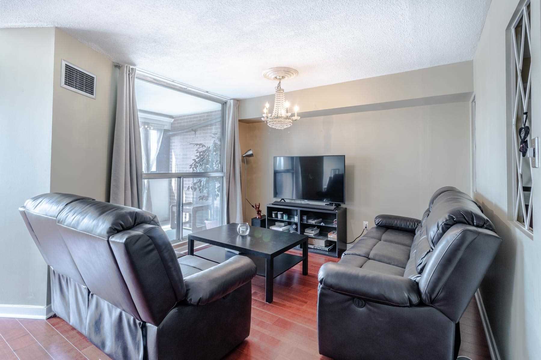 1509 - 1580 Mississauga Valley Blvd  