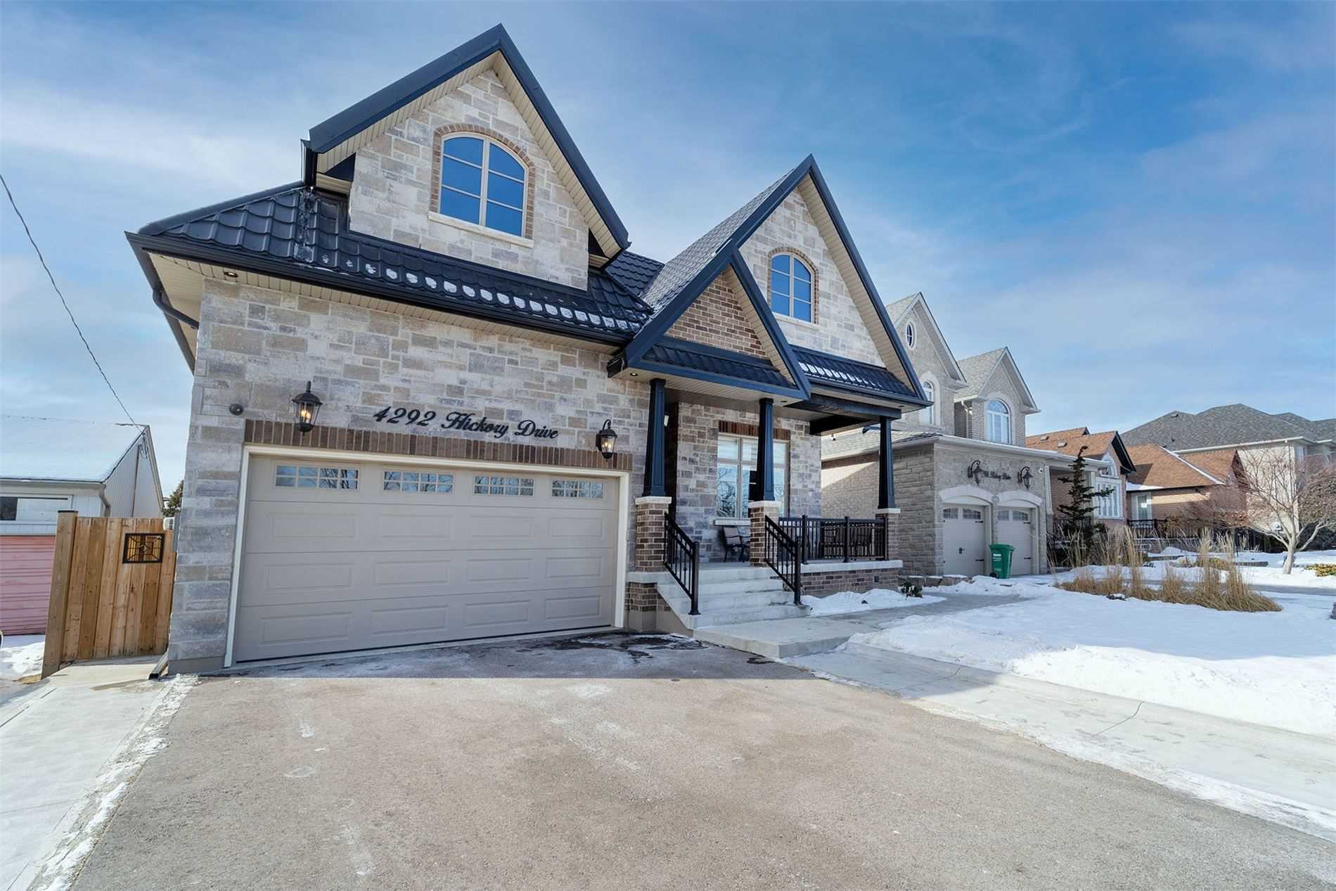 4292 Hickory Dr  
