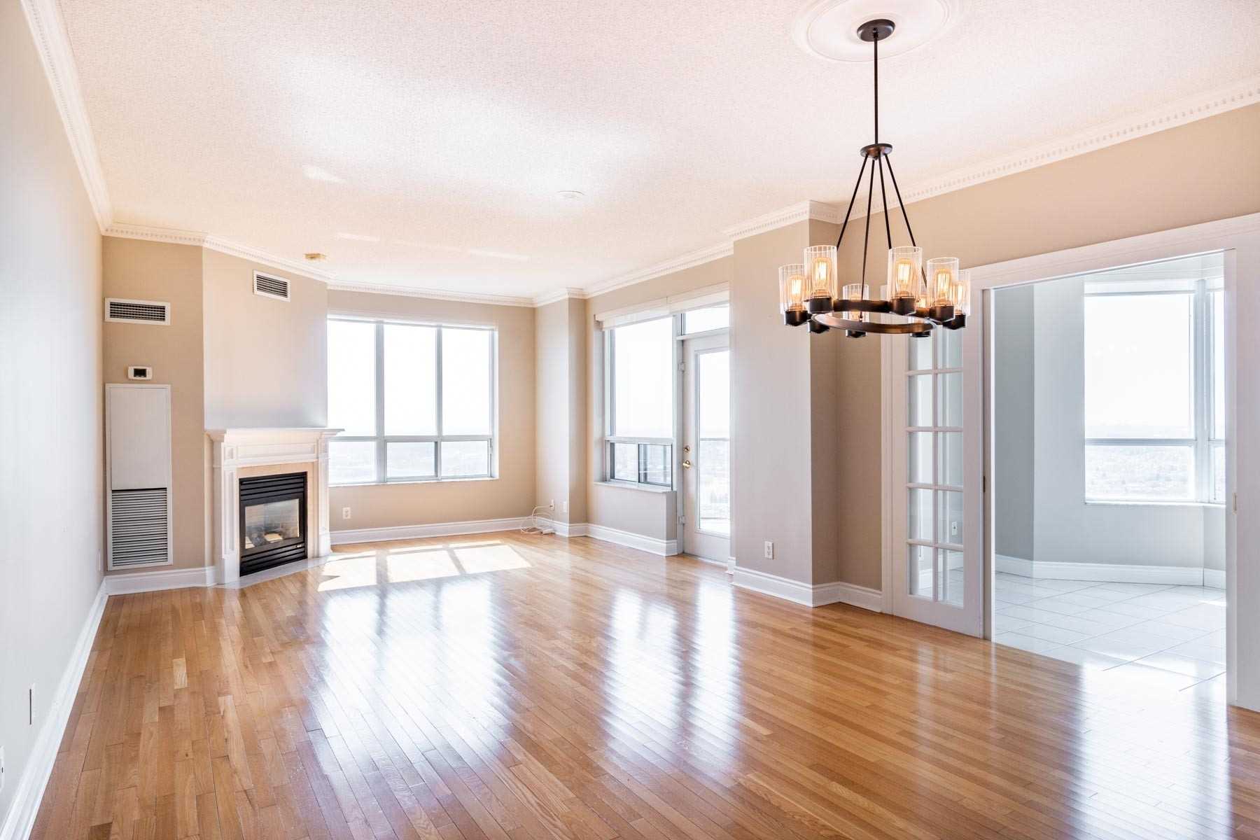 3010 - 25 Kingsbridge Garden Circ  