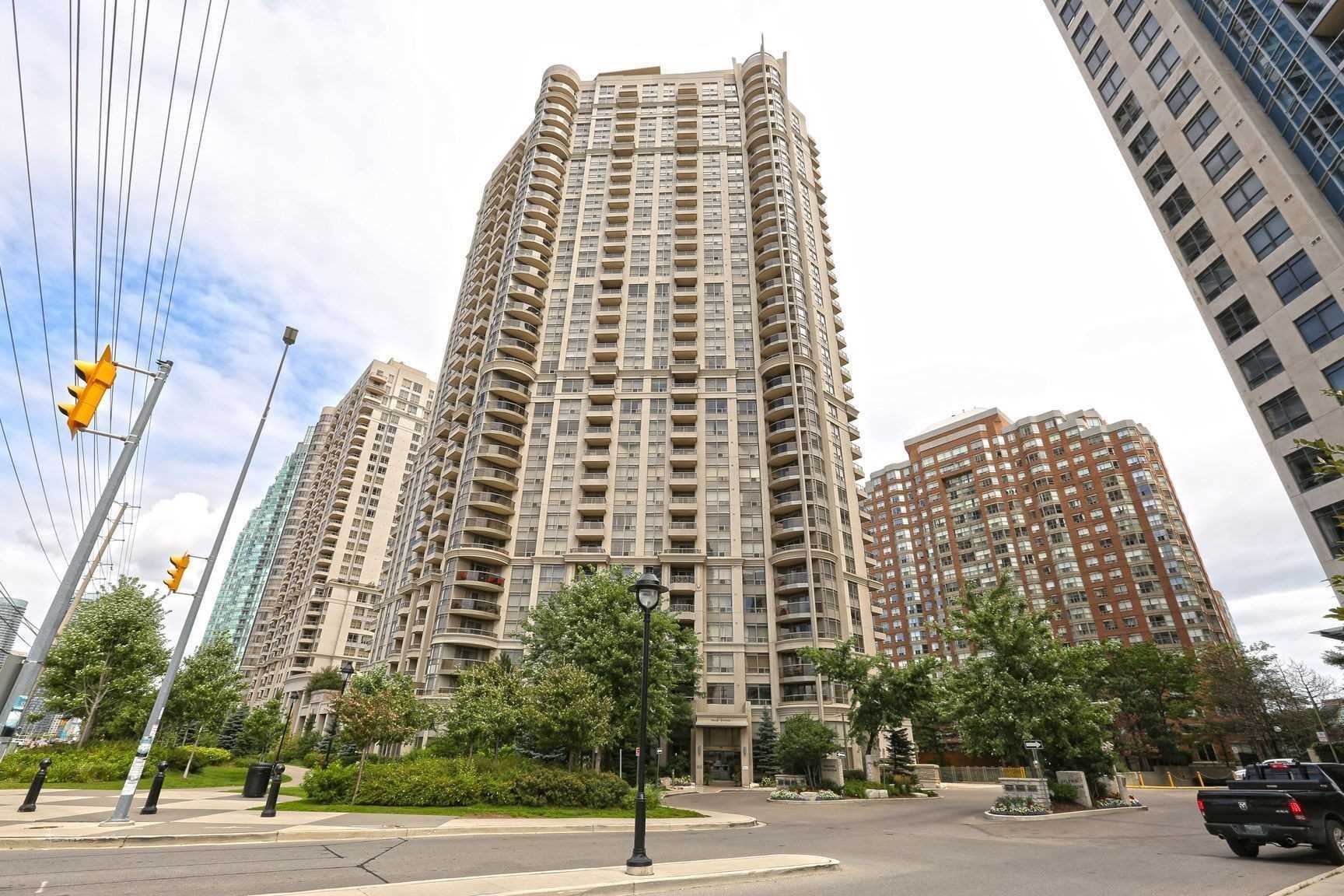 1406 - 310 Burnhamthorpe Rd W  