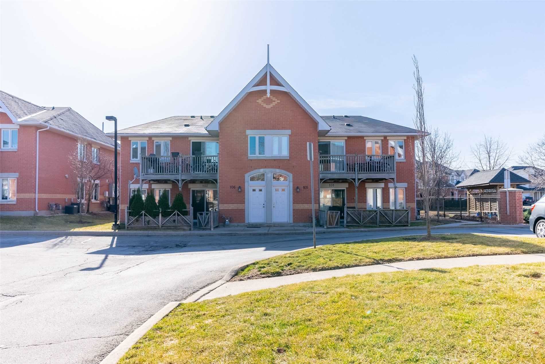 105-4140 Foxwood Drive, Burlington, ON, L7M 4R4