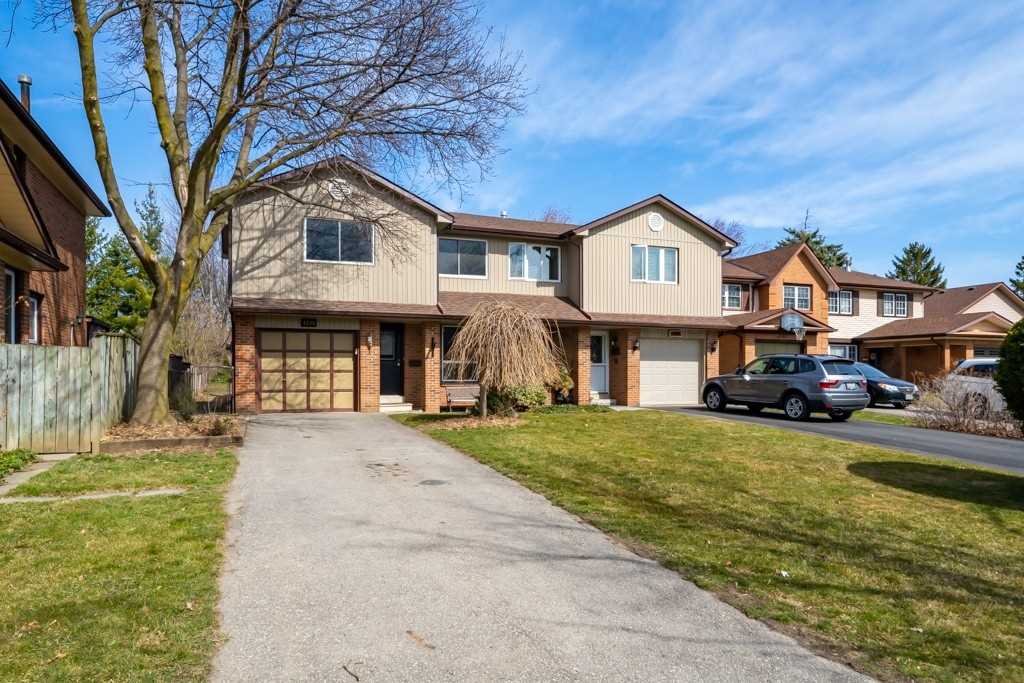 4238 Jefton Cres  
