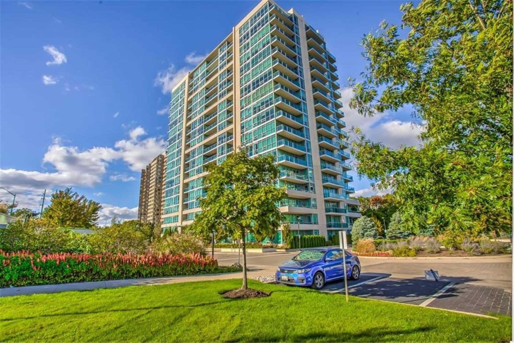 105 - 1055 Southdown Rd  