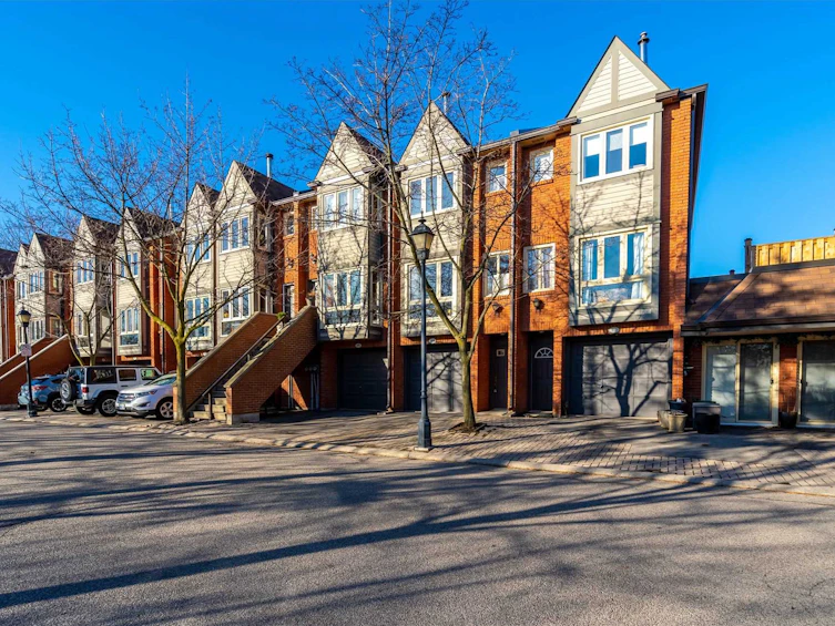 409-895 Maple Avenue, Burlington, ON, L9T 3W8