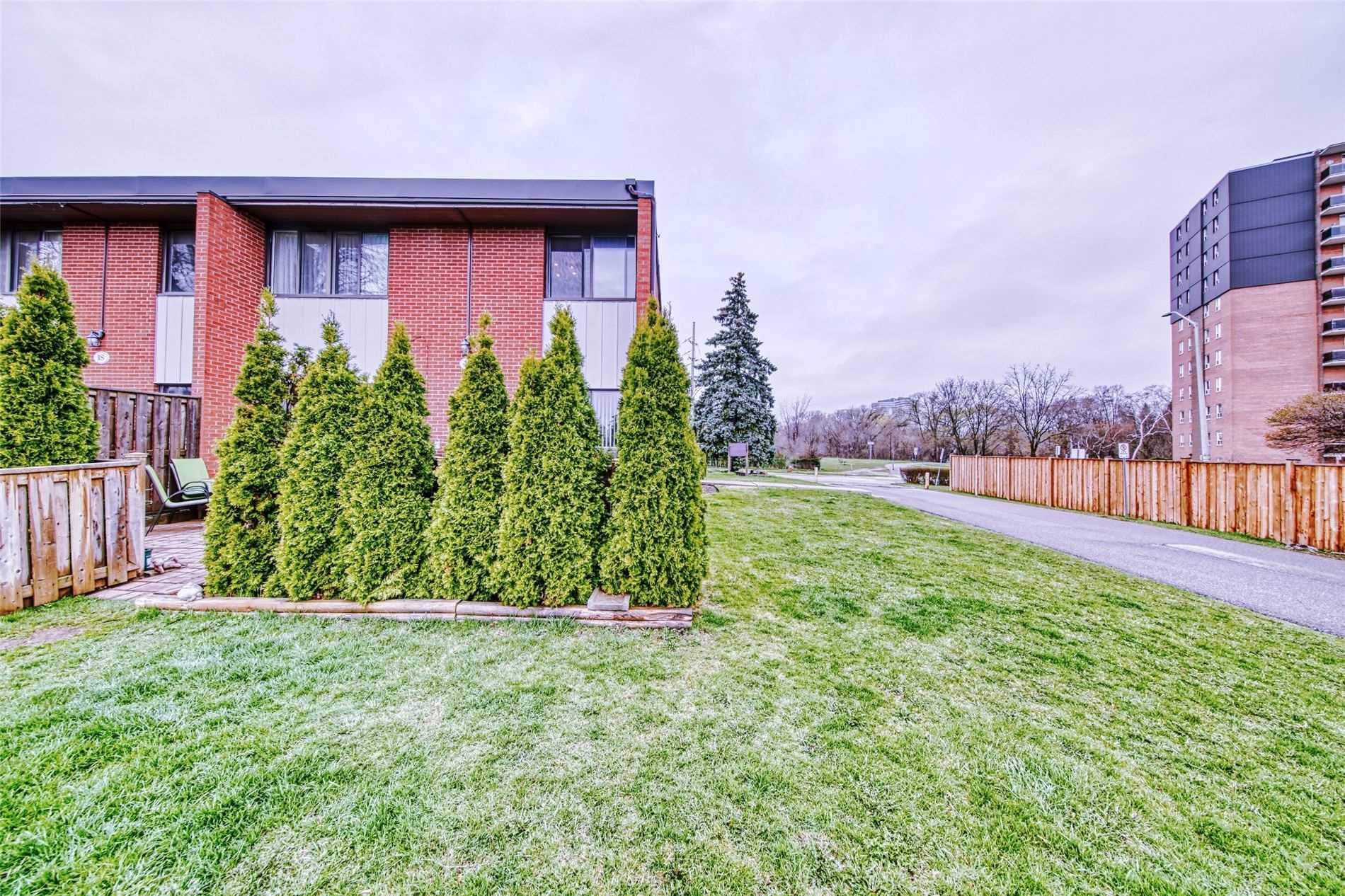 #20 - 1230 Gripsholm Rd  
