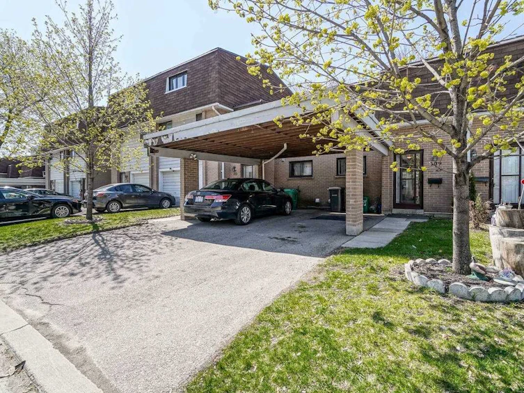 109-475 Bramalea Road, Brampton, ON, L6T 2X2
