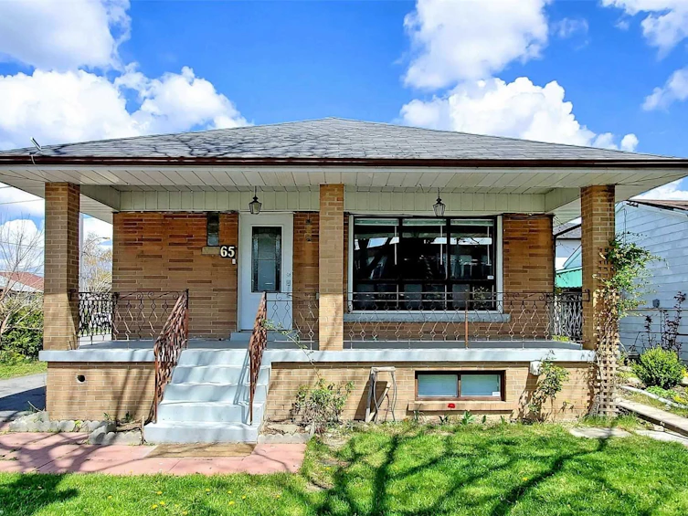 65 Maniza Road, Toronto, ON, M3K 1R8